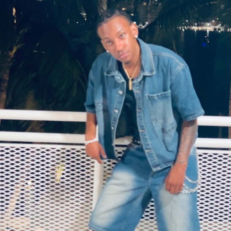 Bell Spumante in denim